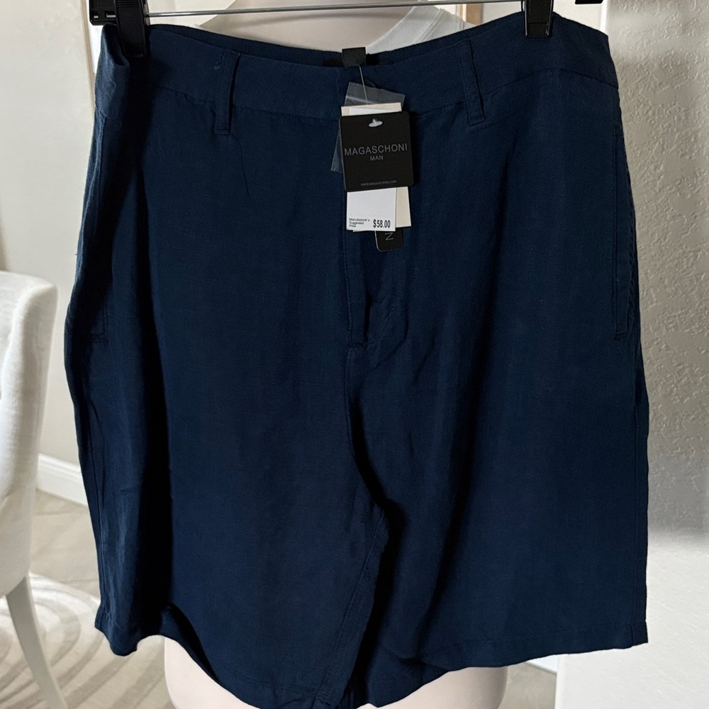 NWT Magaschoni Men's Deep Blue Flat Front Shorts
